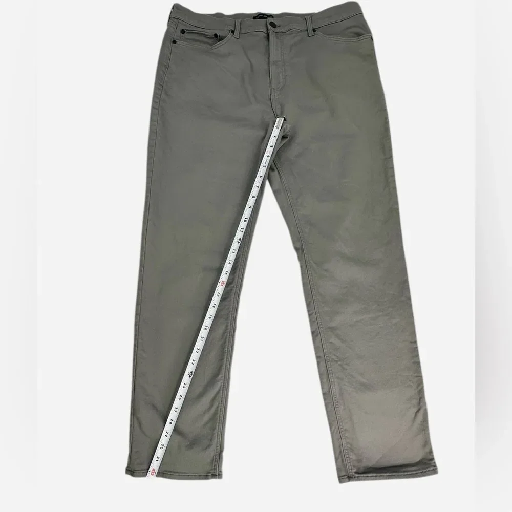 Banana Republic Straight Leg Chino’s Gray Cotton Stretch Men’s Size 40x34